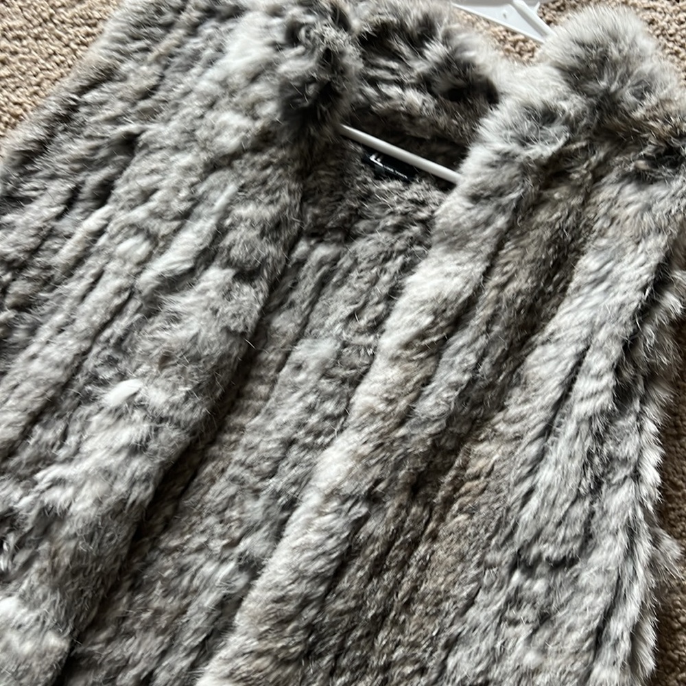Rabbit vest - Picture 2 of 3